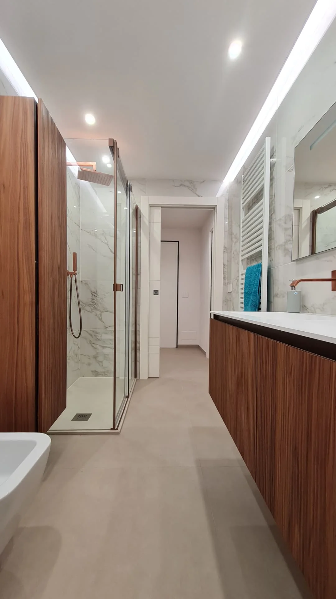 Appartamento FM, primo bagno realizzato